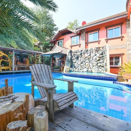Oyo 549 Maesri Resort Патая Екстериор снимка
