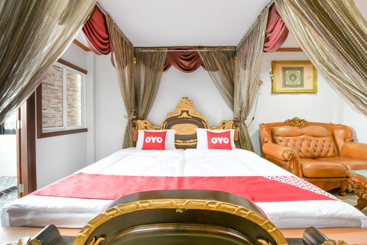 Oyo 549 Maesri Resort Патая Екстериор снимка