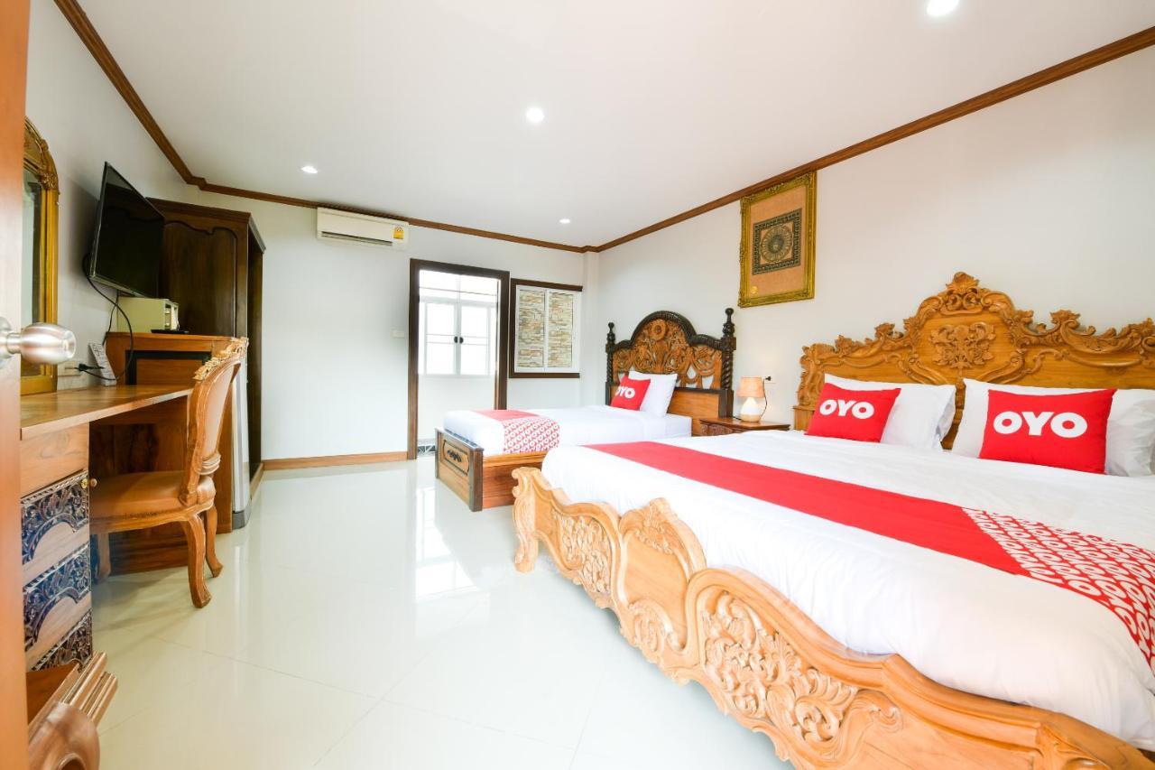 Oyo 549 Maesri Resort Патая Екстериор снимка