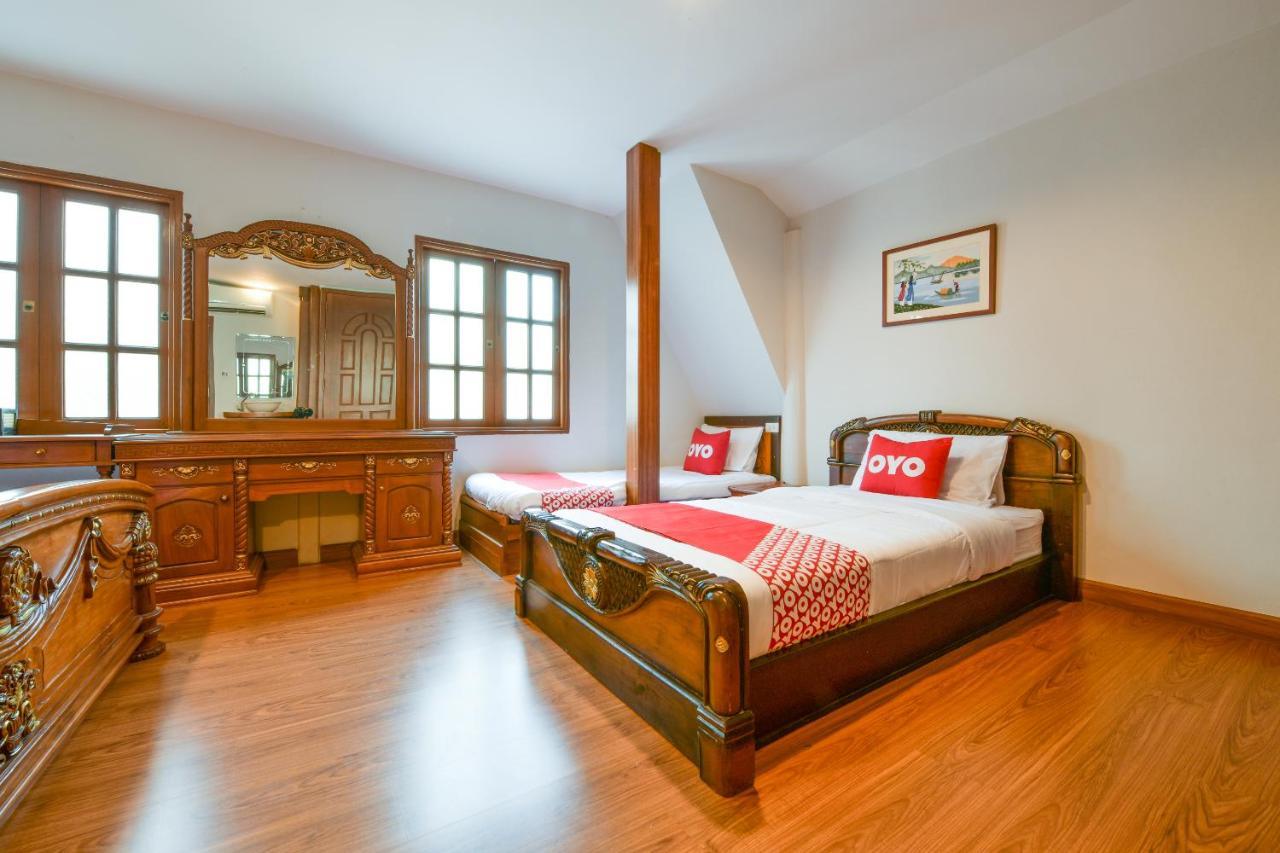 Oyo 549 Maesri Resort Патая Екстериор снимка